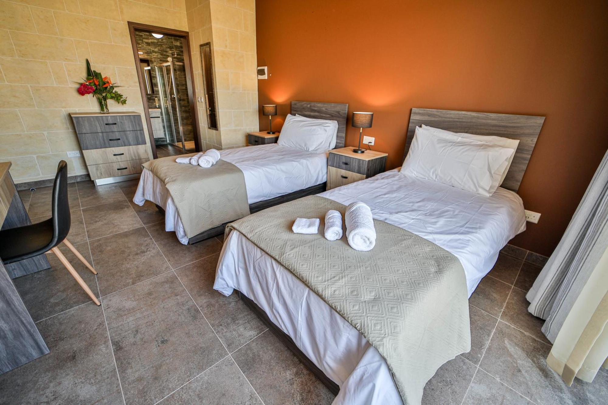 49 Sunrise Lodge Ghajnsielem Ngoại thất bức ảnh